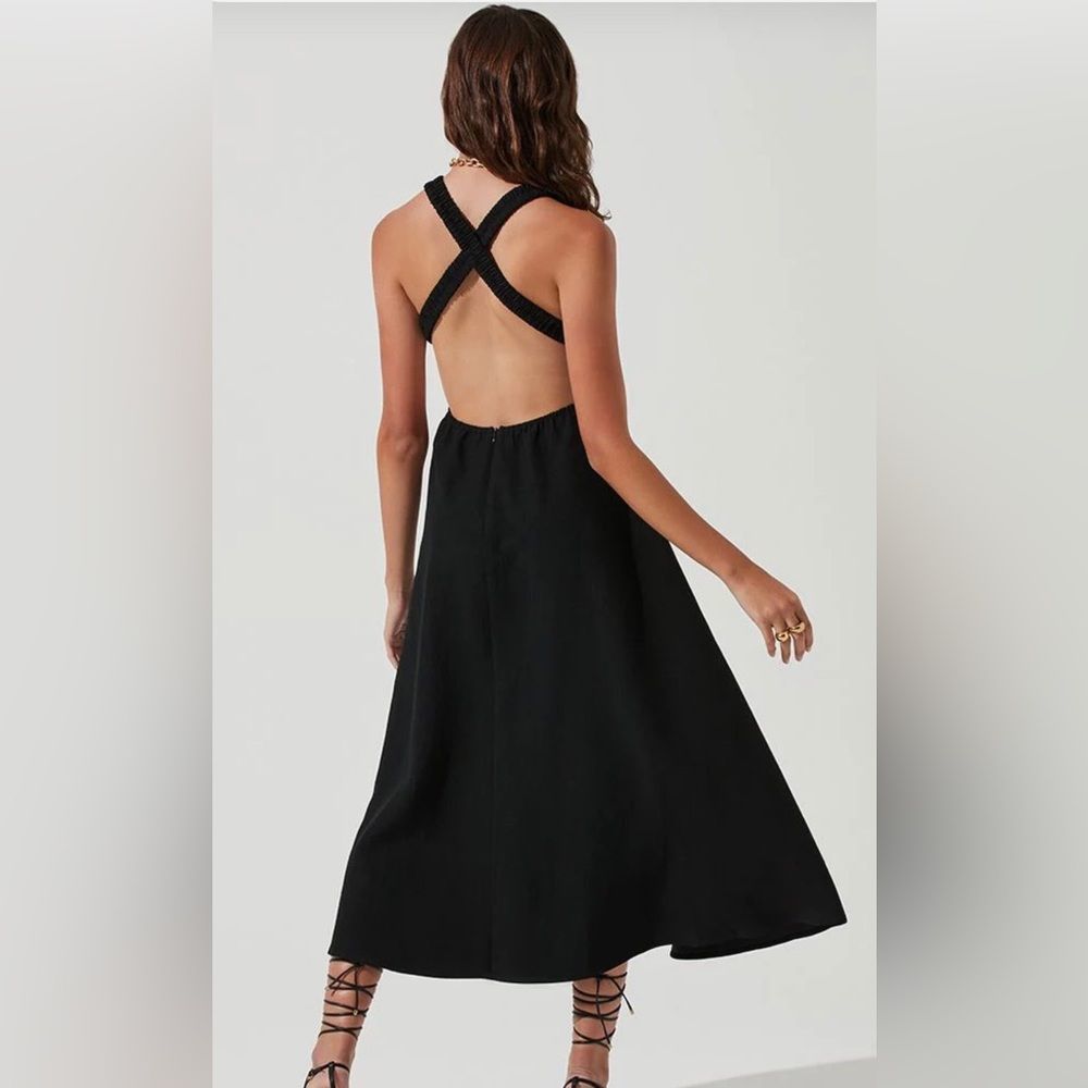 Astr Black Square Neck Midi Dress - Picture 3 of 10